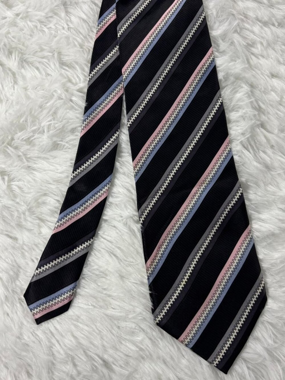 Vintage Black 100% Silk Zipper Track Novelty Stripe Wide Blade Tie 4x61